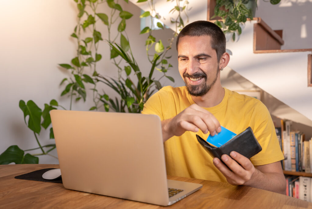 freelancer-in-the-netherlands-using-his-personal-bank-account-and-banking-card-for-business-transactions