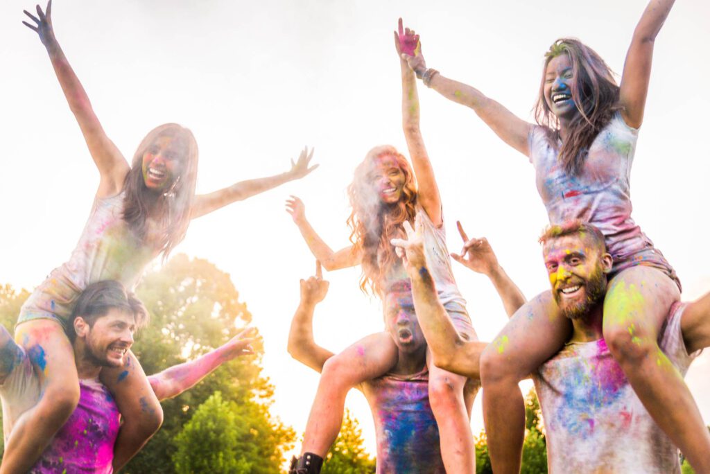 photo-of-friends-at-dutch-colour-festival