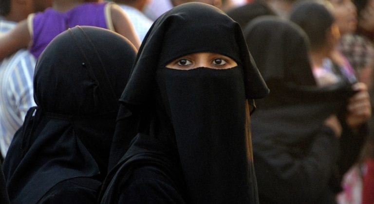 Train delayed after woman refused to remove her niqab for identification