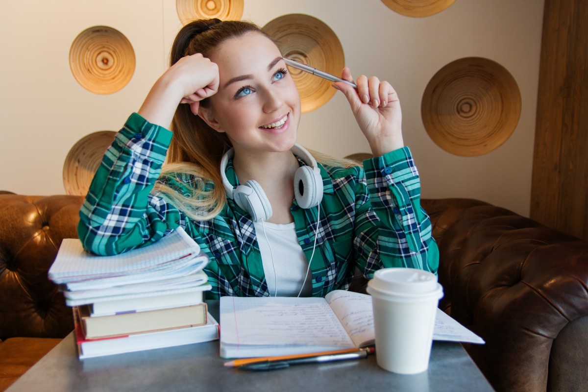 girl thinking, student