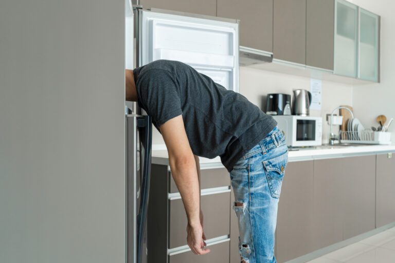 Is your Dutch house unbearably hot during summer? Give these handy tips a try