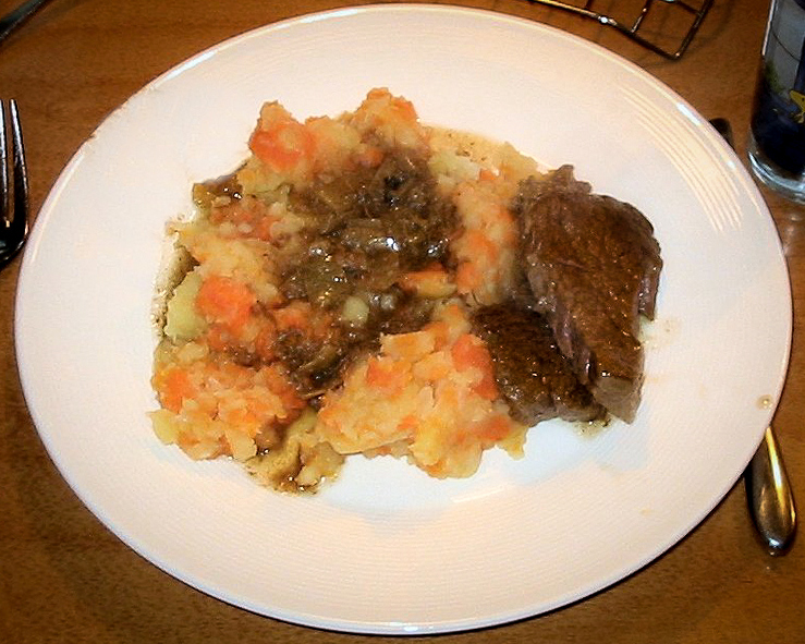 hutspot-mashed-potatoes-and-vegetables