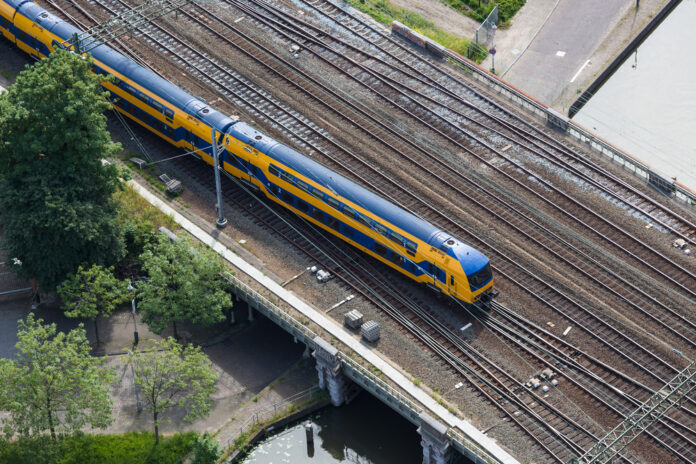 image-of-delayed-dutch-train