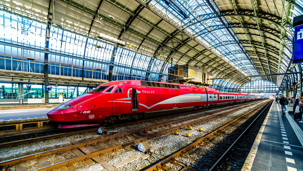 international-train-at-Amsterdam-centraal