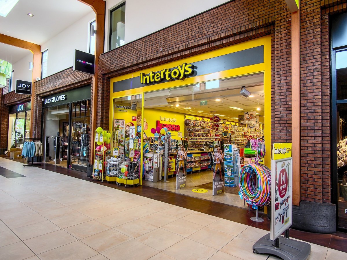 vriendschap Touhou Gedeeltelijk Can toystores be a thing of the past? Intertoys files for bankruptcy |  DutchReview