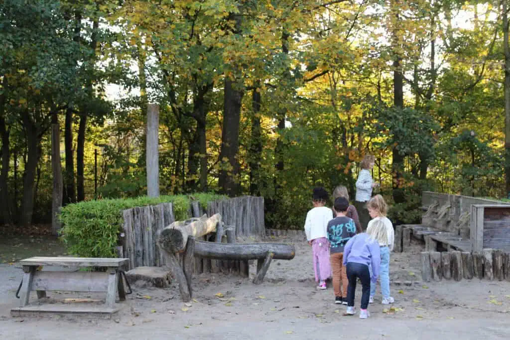 photo-of-a-group-of-small-children-playing-outside-at-the-international-school-of-amsterdam