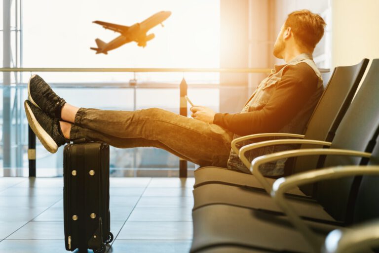 Schiphol introduces sanitation stations to disinfect passengers’ luggage