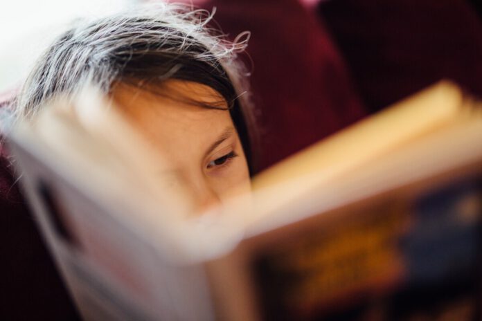 Photo-of-child-reading