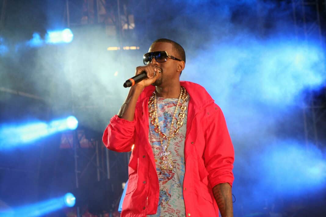kanye-west-performing-in-new-jersey-facing-potential-ban-from-the-netherlands