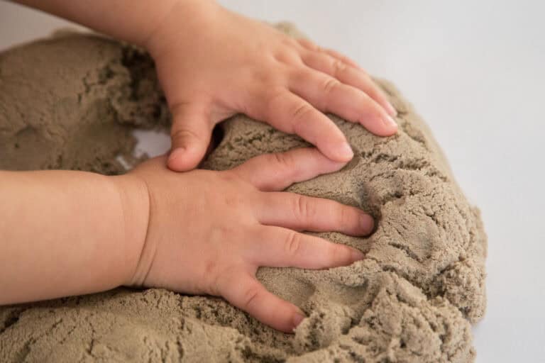 Another asbestos scare: Dutch Pufferz toys recalled over deadly sand filling
