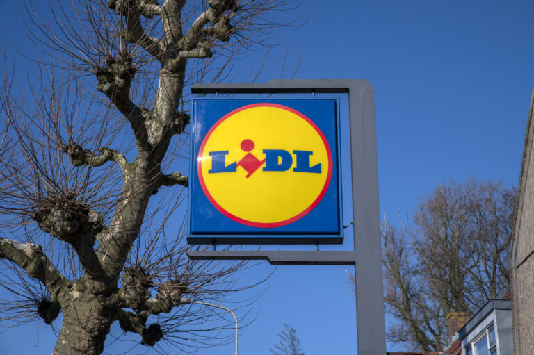 Finally! Lidl supermarkets in the Netherlands ditch flying in fruits and vegetables