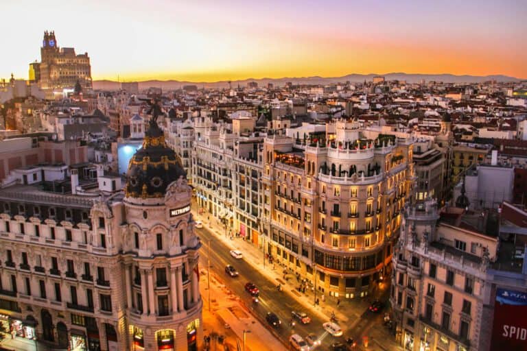 5 reasons why the Dutch love to travel to Spain