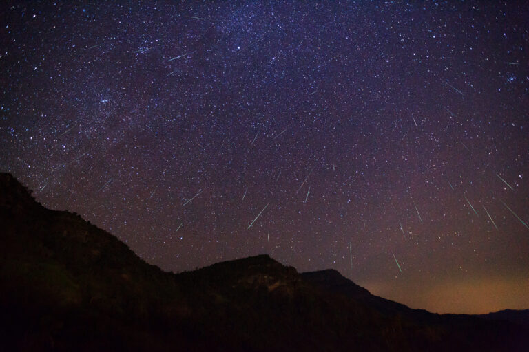 Make a wish! See the largest meteor shower of the year in the Netherlands