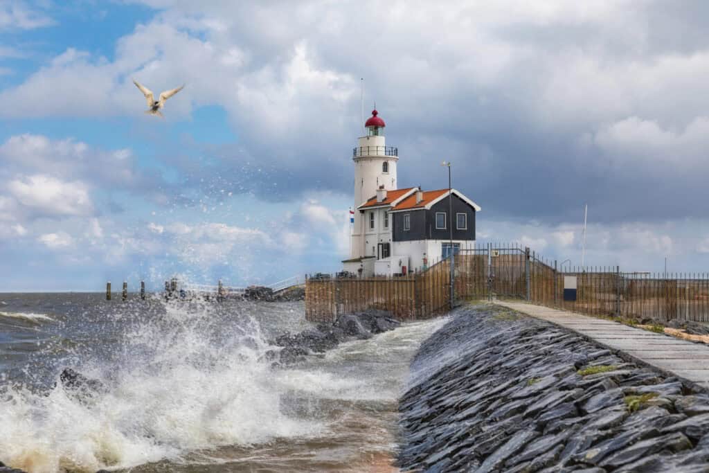 marken-lighthouse-on-scenic-bike-route-around-amsterdam