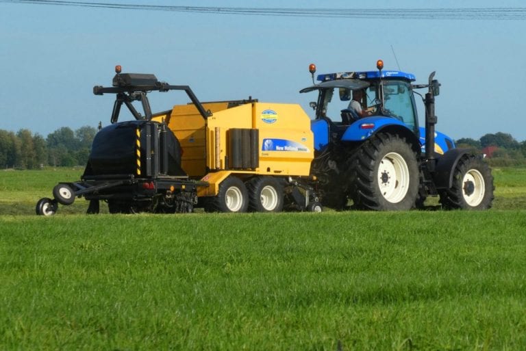 Back with a vengeance: farmers stage another protest at the Binnenhof