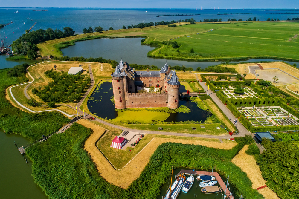 muiderslot-castle-things-to-do-in-amsterdam