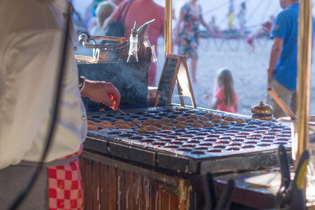 Photo-of-poffertjes-Dutch-food