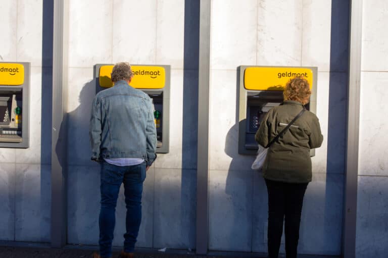 Dutch people are being advised to open multiple bank accounts and take out cash
