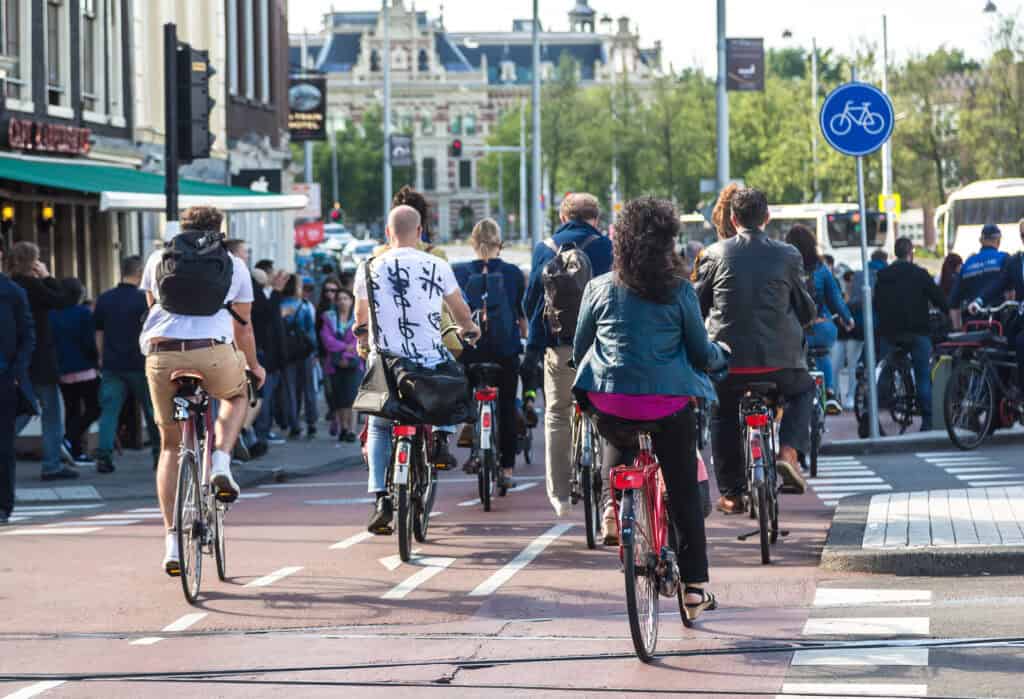 A-picture-of-people-biking-in-Amsterdam