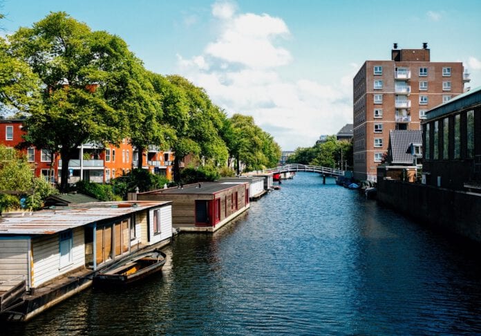 photo-of-houseboats-in-amsterdam