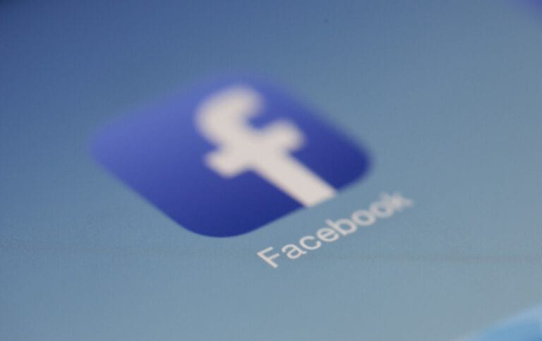 Zwarte Piet pages removed from Facebook