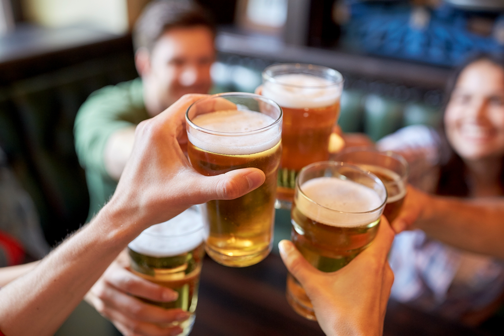 photo-of-dutch-people-drinking-beer-things-to-do-in-delft