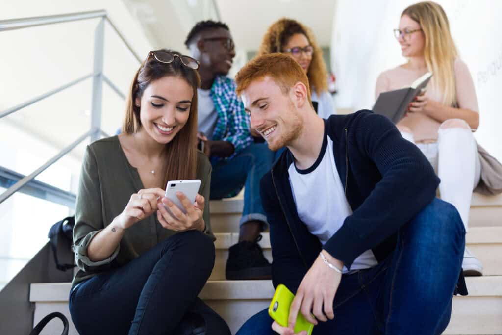 photo-of-students-using-their-phone-with-prepaid-sim-at-Dutch-university