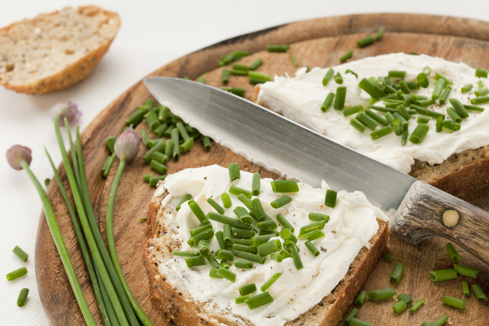 photo-of-a-slice-of-bread-topped-with-smeerkaas