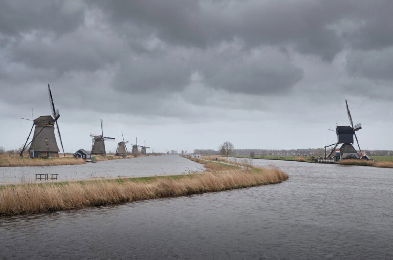 Summer-like temperatures to follow wet, moody Dutch weather this week