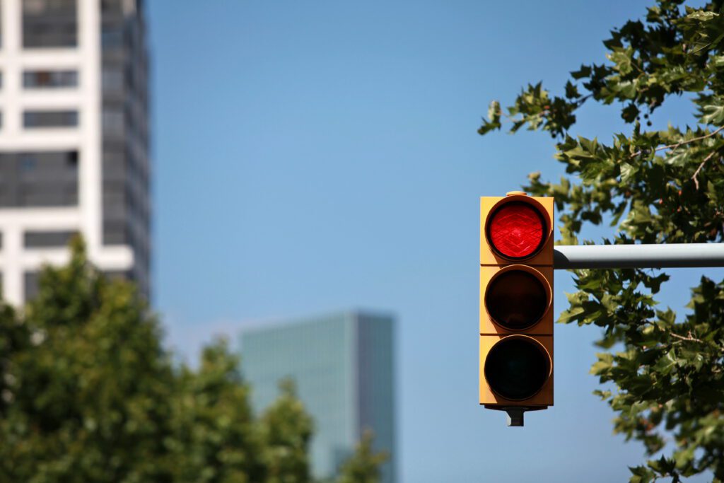 photo-of-
red-traffic-light-driving-in-the-netherlands-stressful