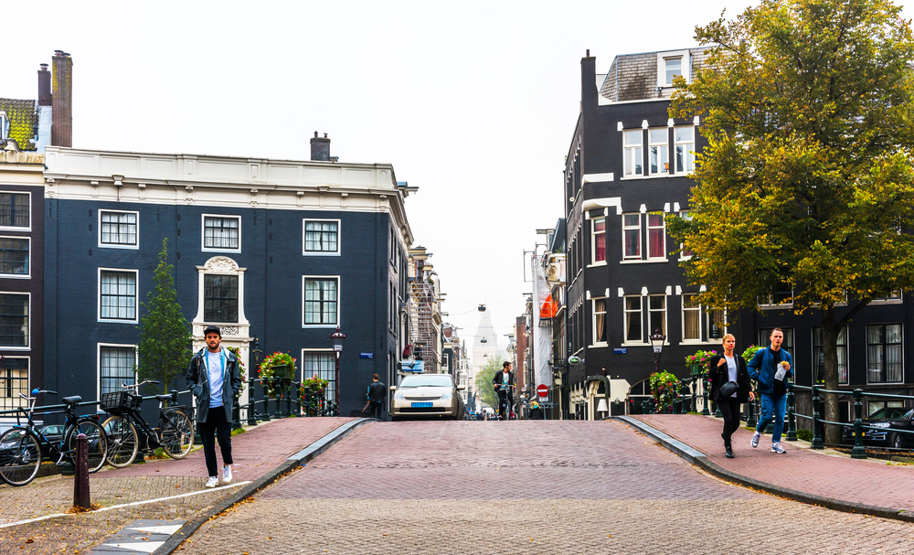 people-walking-and-cycling-in-amsterdam