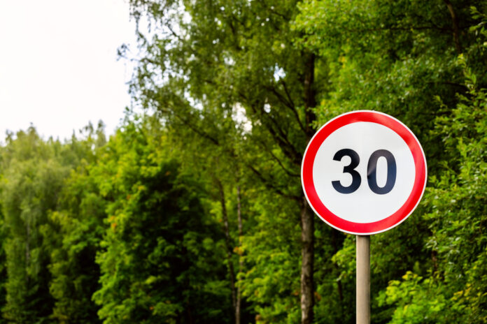 picture-of-a-road-sign-showing-speed-limit-at-30-kilometers-per-hour