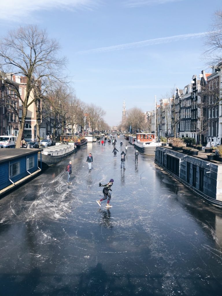 ice-skating-netherlands-winter