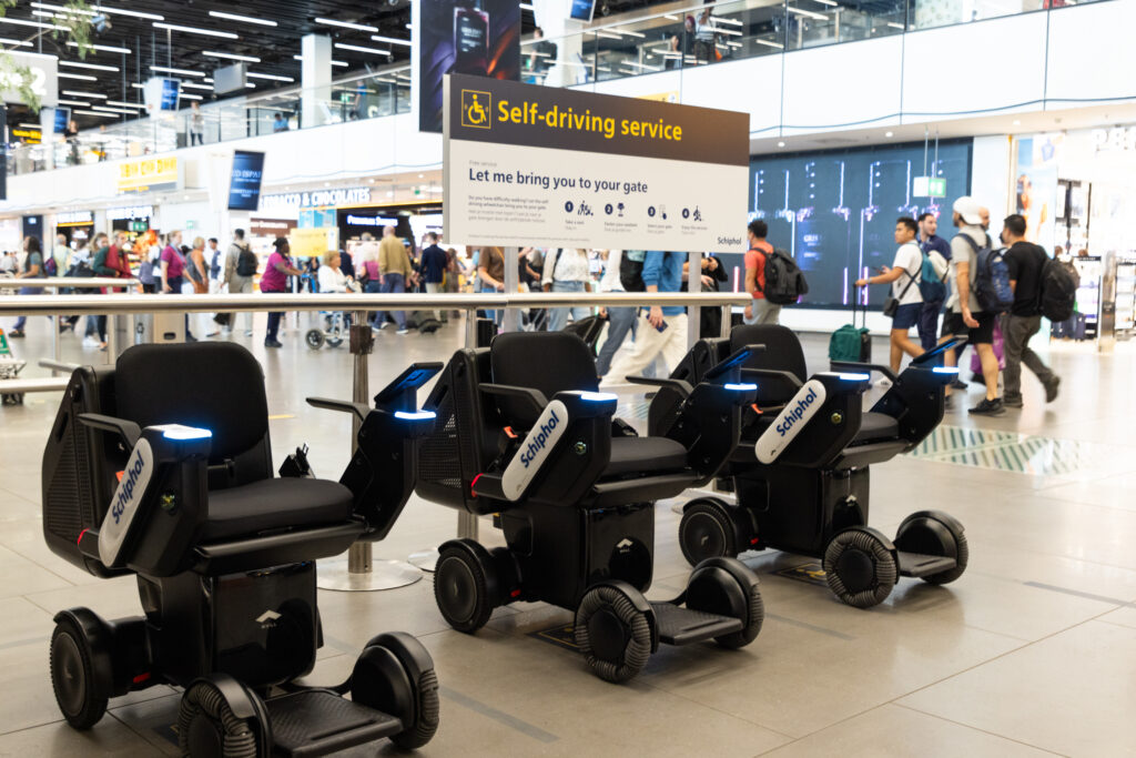 photo-of-self-driving-wheelchairs-at-schipol-airport