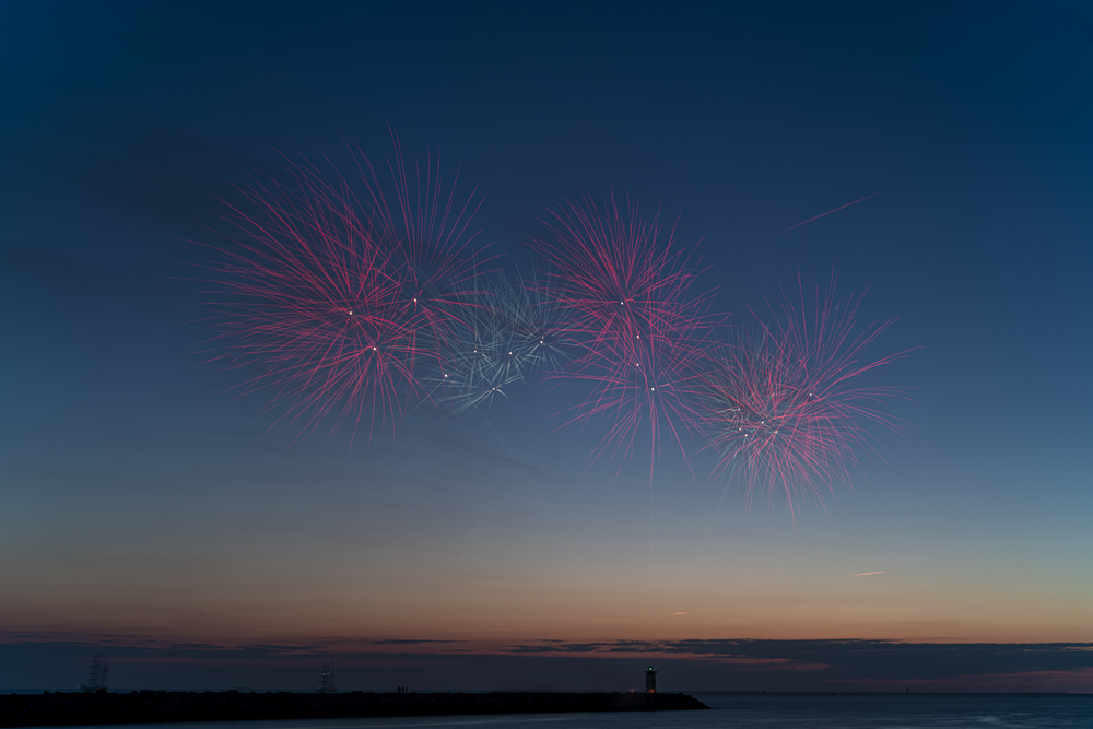 rotterdam-port-fireworks-new-years-eve