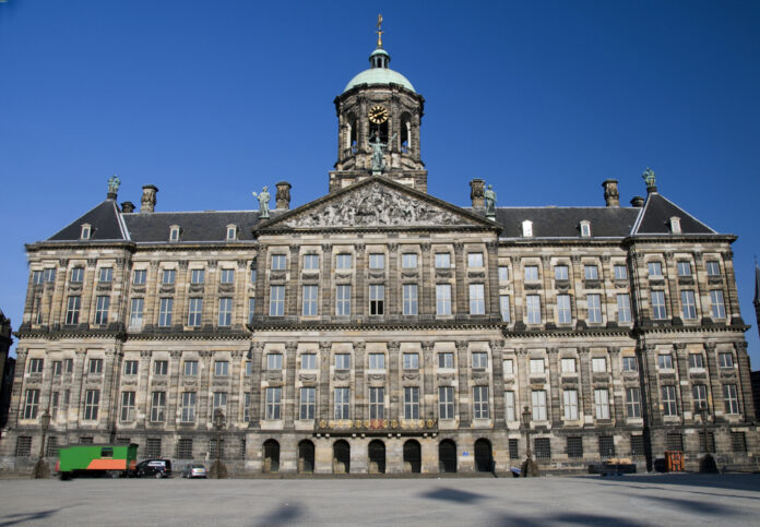 dam-square-royal-palace-amsterdam