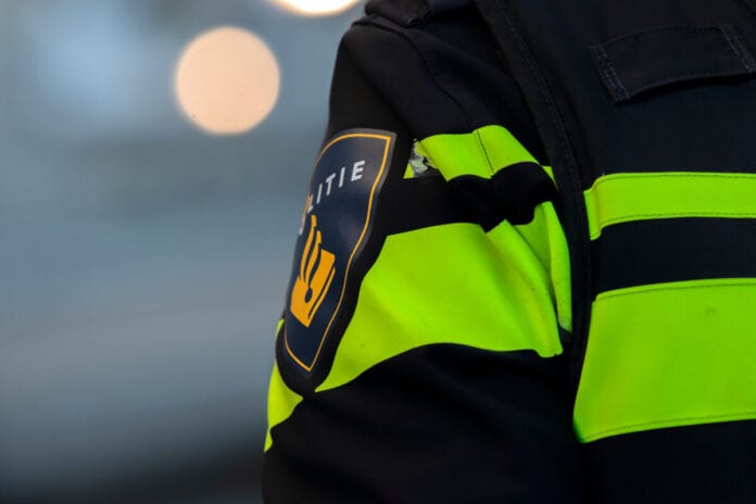 photo-of-badge-of-dutch-police-officer