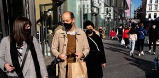 photo-of-people-wearing-face-masks-on-street-shopping-coronavirus