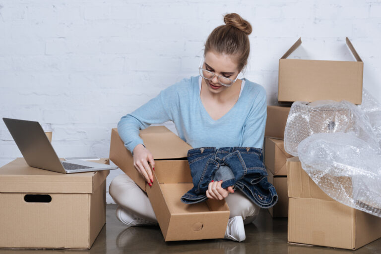 Empty that shopping cart: this Dutch government party wants packages taxed!
