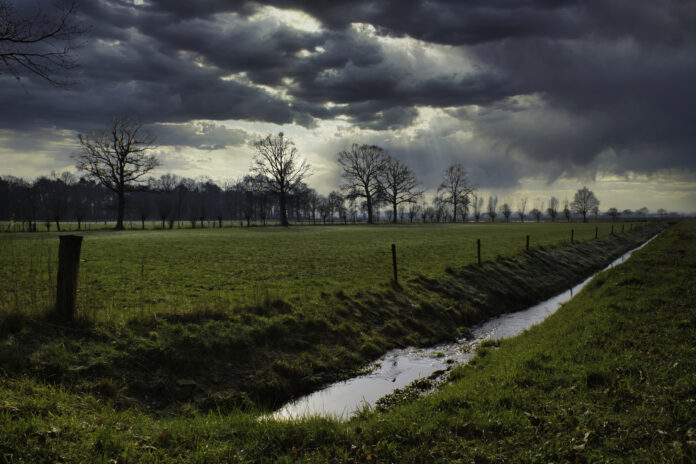 Dark-storm-clouds-of-Dutch-farmland
