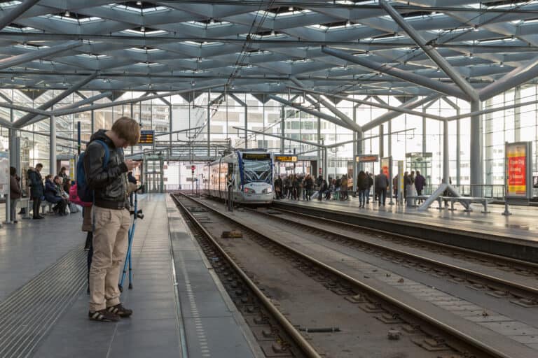 This student commutes 4 hours daily from Germany to the Netherlands — thanks to the housing crisis