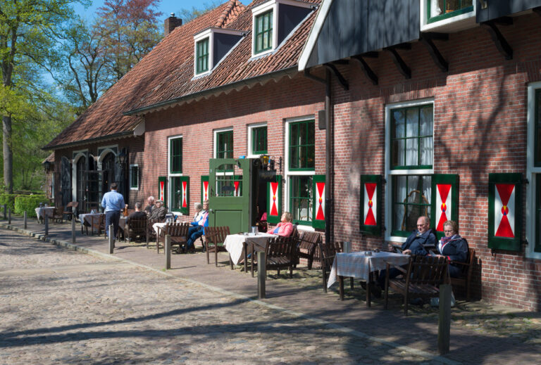 Dutch Quirk #115: Sit on terraces year-round