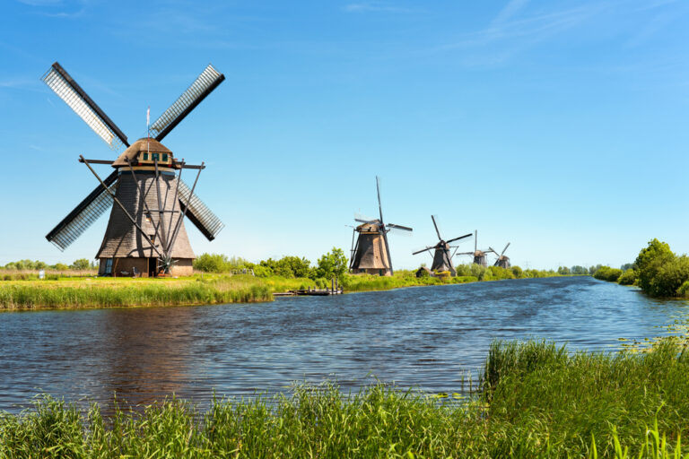 Why is the Netherlands so flat? The complete explanation