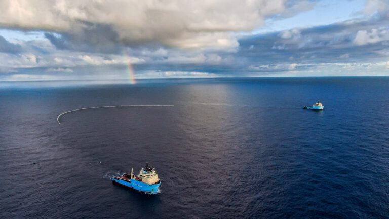The Ocean Cleanup, founded by Dutch teenager, removes almost 30,000 kilos of garbage from ocean