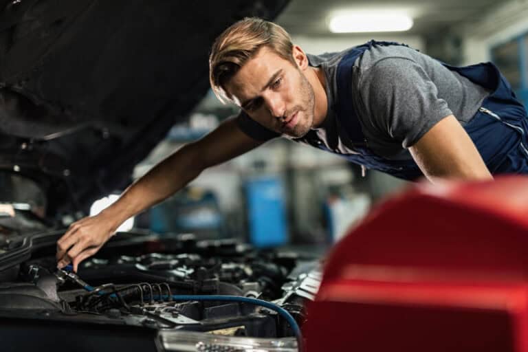 8 things to know about the Periodic Motor Vehicle Test (APK) in the Netherlands