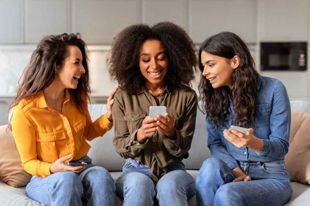three-female-friends-saving-money-in-revolut-instant-saving-account