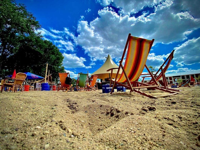 Tilburg’s urban beach is finally here, and life is Beachy