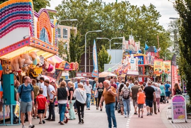 5 reasons why you must visit the largest funfair in the Netherlands: de ...