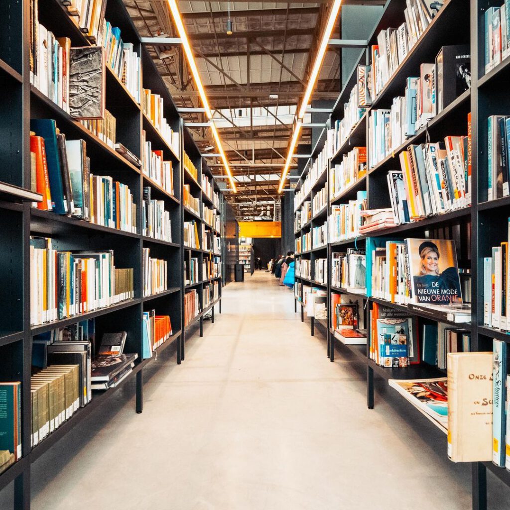 aisle-of-books-left-and-right