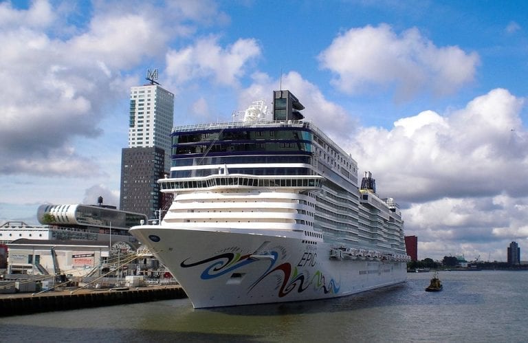 5 cruises from Rotterdam: take to the sea this summer!